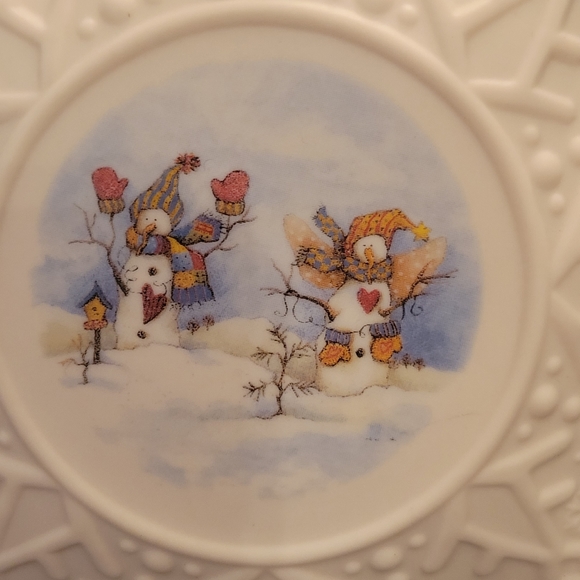 HEARTS AND FLOWERS INC. SCENTED ORNAMENT 2001. - Picture 2 of 4